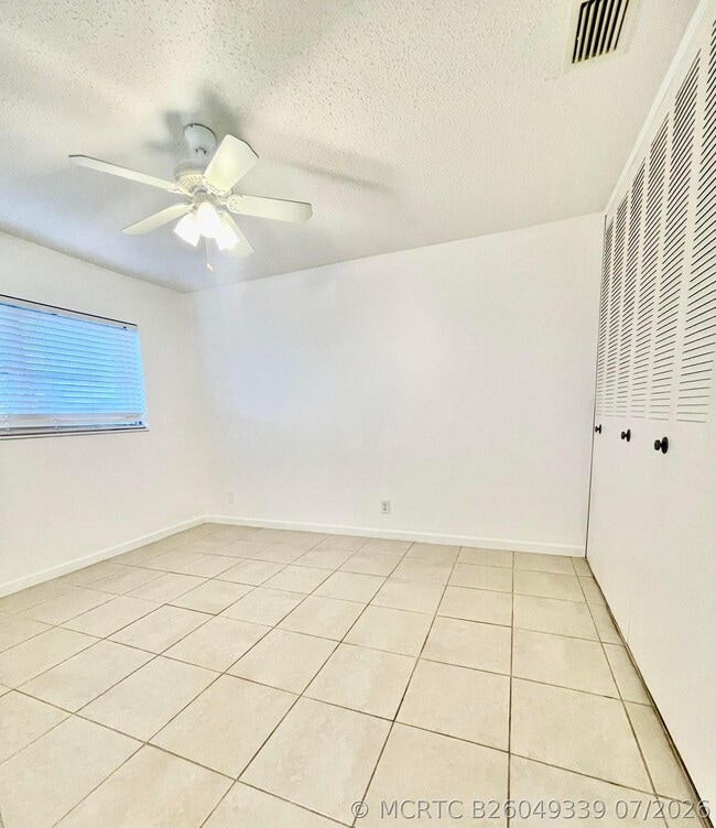 Photo - 2521 Emory Dr W