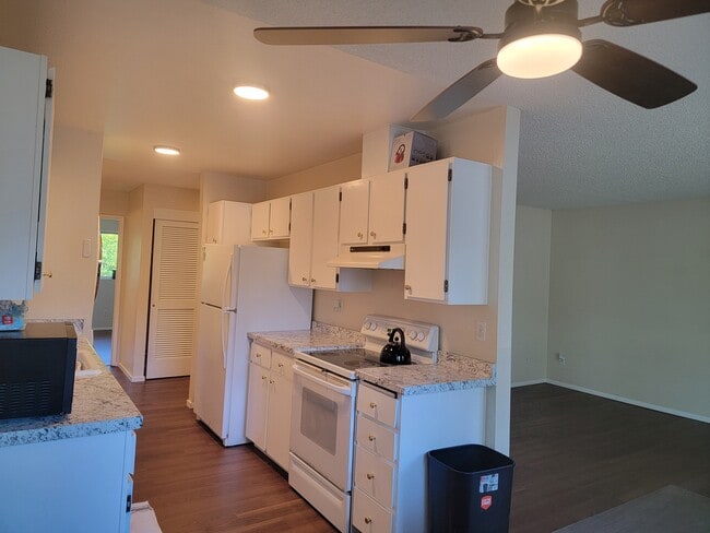 Photo - 14124 74th Pl NE Unit Inglewood