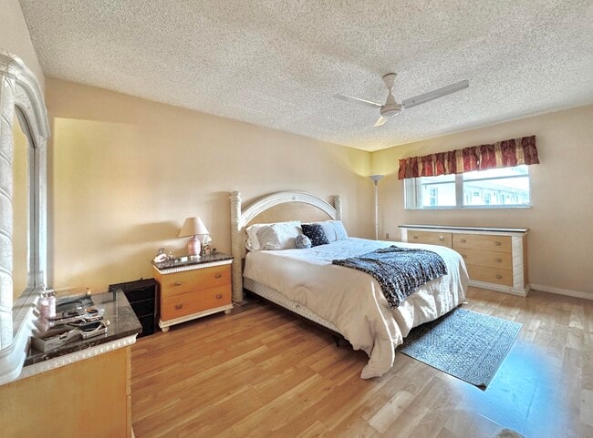 Photo - 2515 NE 2nd Ct Unit 315