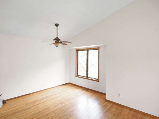 Photo - Available now 2-Bed Twin Home in Shoreview - Pets welcome