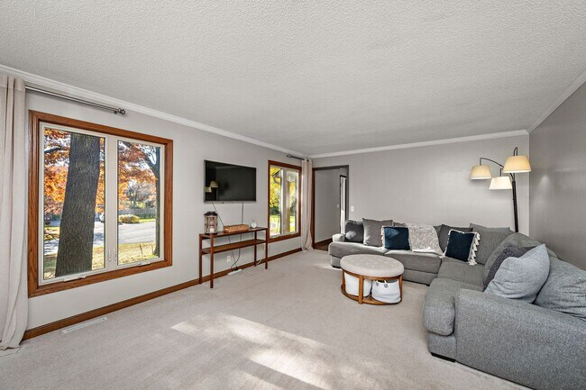 Photo - Stunning Remodeled 4BR Home w/ Pond View &...