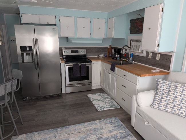 Photo - 2601 Gulf Dr N