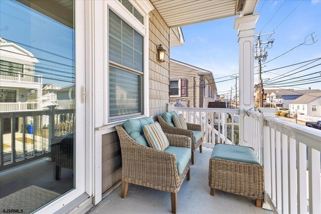 Photo - 16 S Decatur Ave