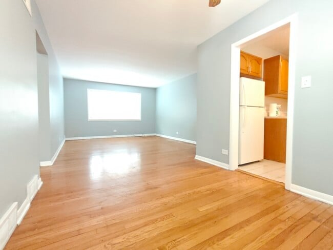 Photo - 2437 W Balmoral Ave Unidad 2