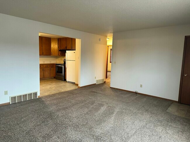 Photo - 1901 Elm Ave