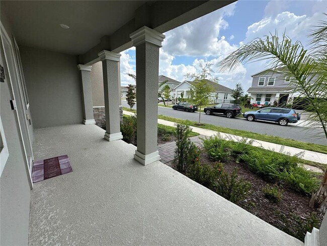 3037 Ella Wy