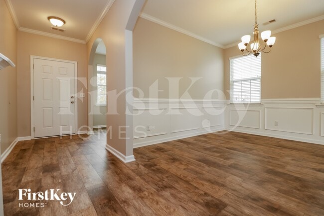 Photo - 353 Bradley Bend Dr