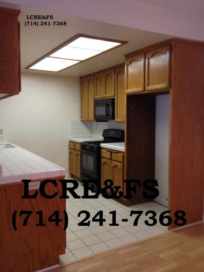 Photo - Los Caballeros #235 Unit 235