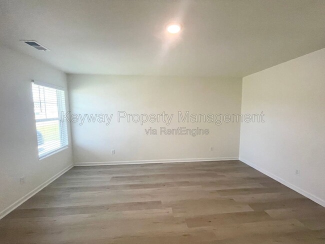 Photo - 5057 Needle Palm Rd NW