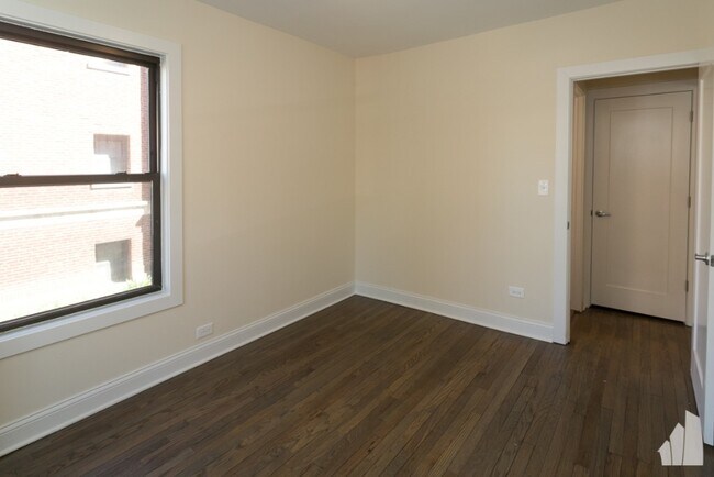 Photo - 2643 North Spaulding-1E Unit 1E