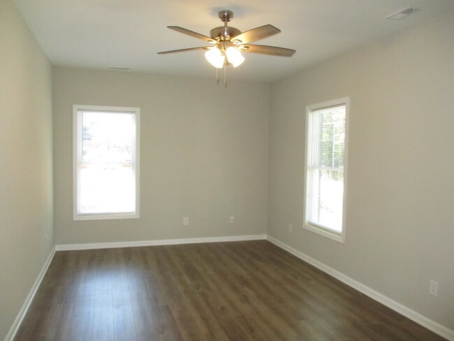 Photo - 91 Cunningham Rd Unit Cunningham Apartments