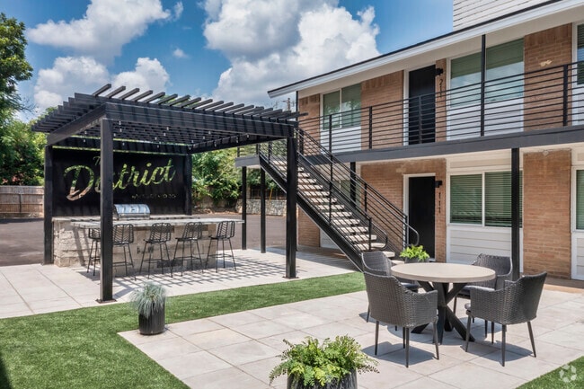 Patio - The District Apartments