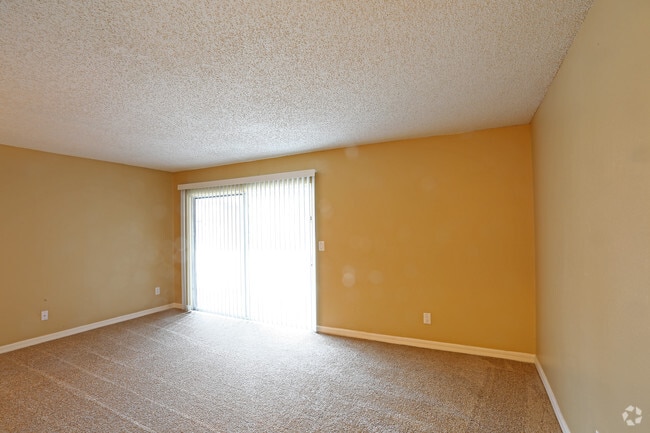 Living Room - Foxcroft Apartments