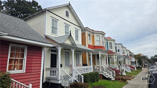 Building Photo - 14 E 41st St