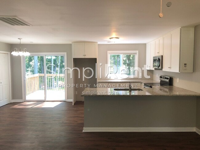 Photo - JUST REDUCED! 4 Bdrm / 2 Bath Home - 1st m...