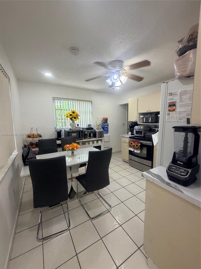 Photo - 3821 SW 89th Ct Unit front
