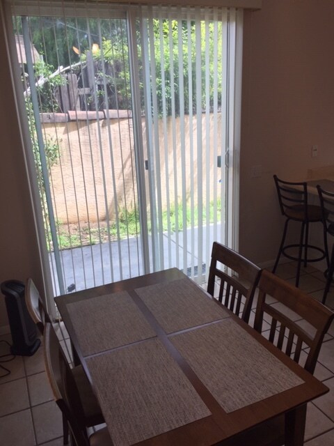 Photo - 547 Hart Dr Casa Adosada