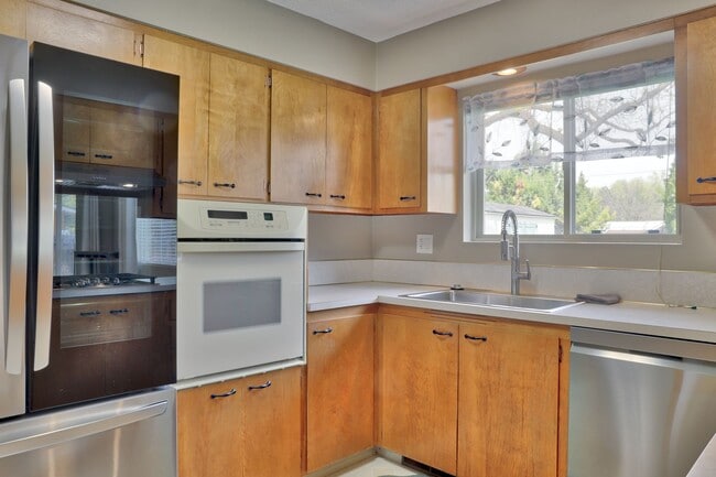 Photo - Its all about location! This exquisite home is located in an established neighborhood, convenient...