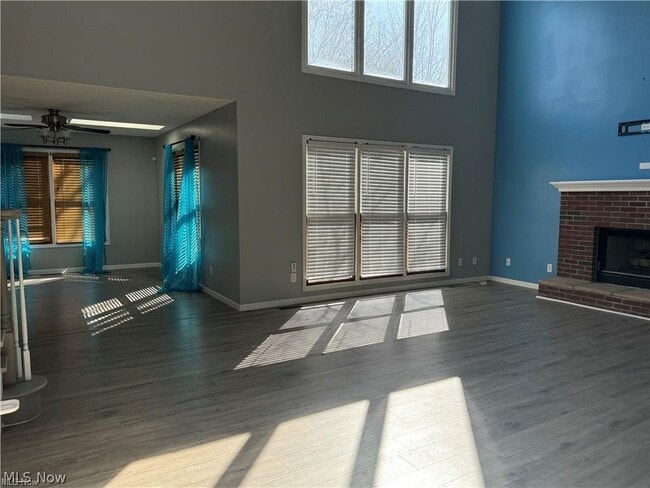 Photo - 242 Ravenshollow Dr