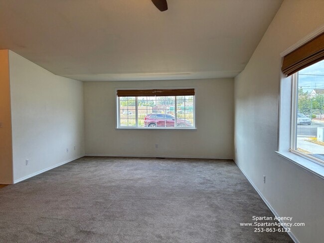 Photo - 1020 Academy St