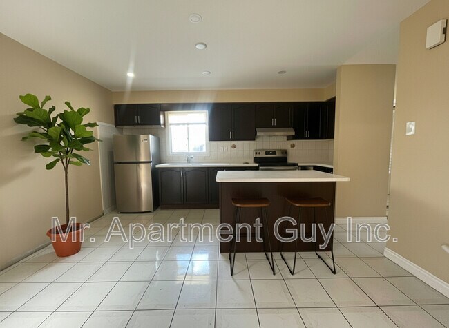 Photo - 30 William St Unit Upper Suite