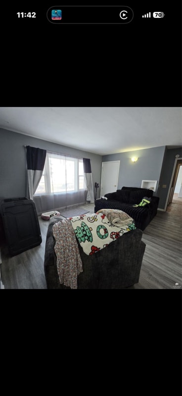 Building Photo - 149 E 1st St