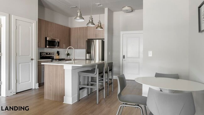 Photo - 1880 Maple Dr NW Unidad 119