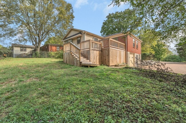 Photo - 314 Woodberry Dr
