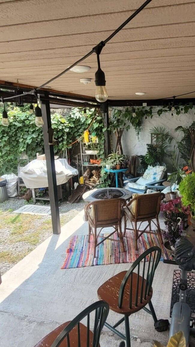 Photo - 6708 Madison St Unit Boho Chic Apartment