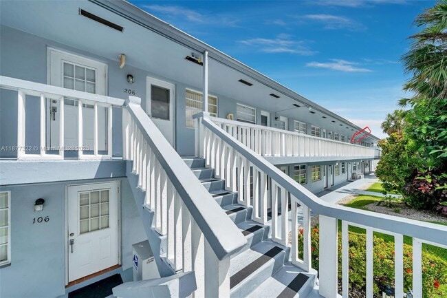 Photo - 751 Pine Dr Unidad 209