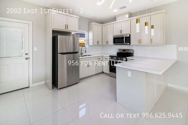 Photo - 2002 E 1st St Unit 2