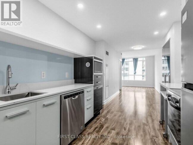 Photo - 38 Dan Leckie Way Unit 715
