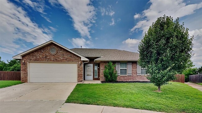 Photo - 1300 Selborne Pl House