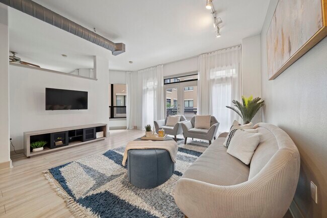 Building Photo - 1901 Post Oak Blvd Unit 2504