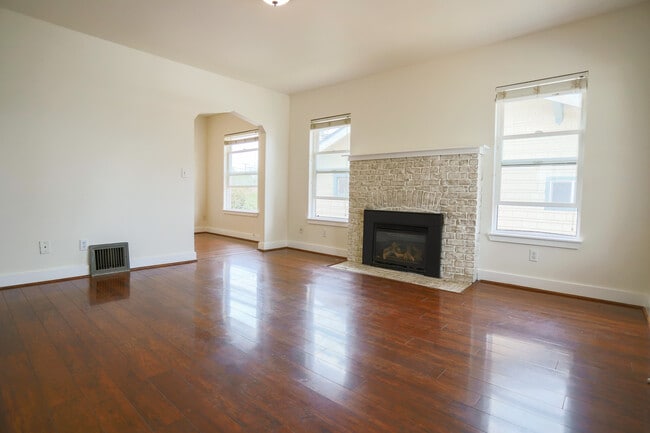 Living room - 1935 4th st