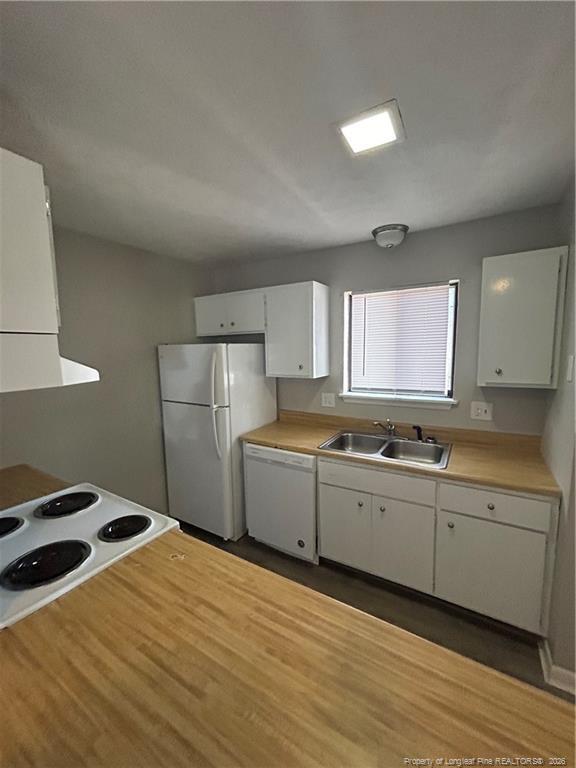 Photo - 909 Applewood Ln