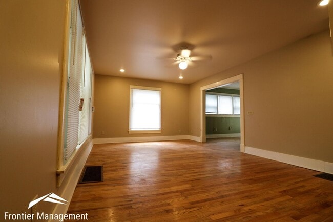 Photo - Spacious Home Located right next to Aggiev...
