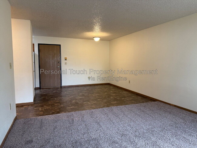 Photo - 1401 12th St E Unit 02