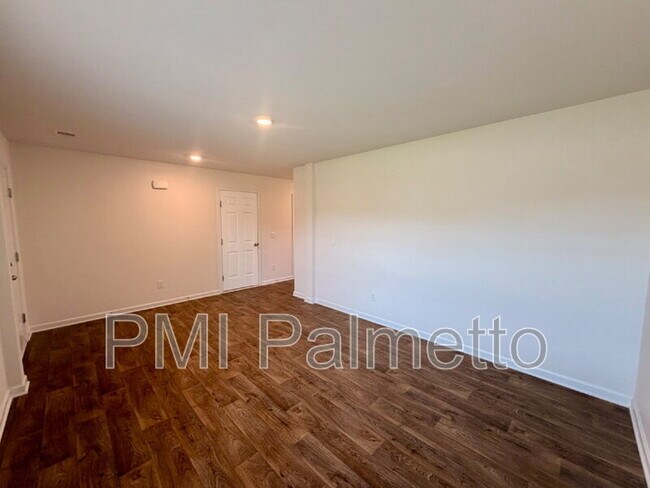 Photo - 417 Spearman Ct