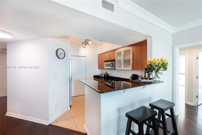 Photo - 335 S Biscayne Blvd Unidad 2512