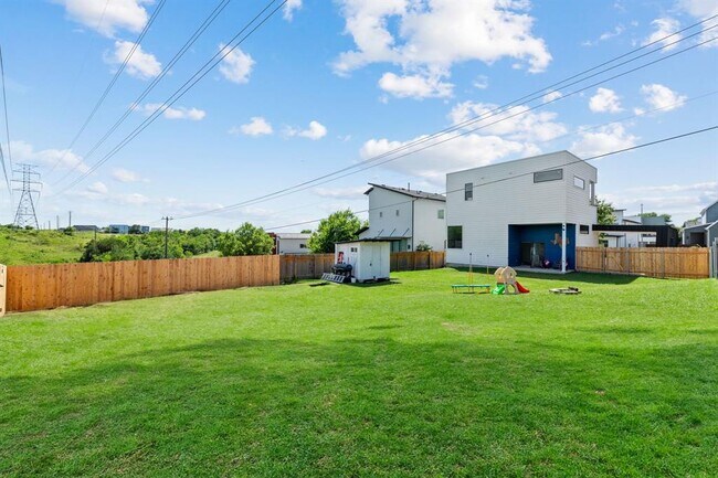 Photo - 5809 Toscana Ave