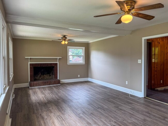 Photo - 246 Phillips Dr