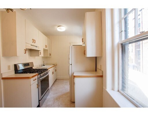 Photo - 15 Short St Unit 2