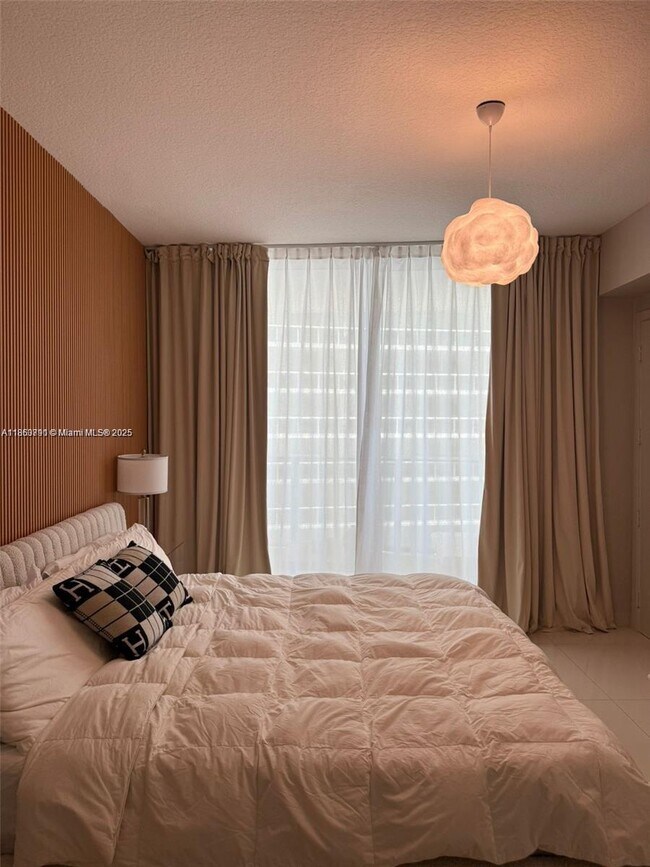 Photo - 488 NE 18th St Unit 2009