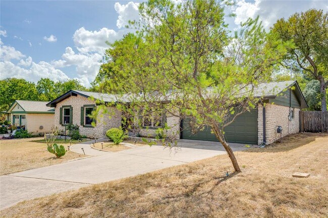 Photo - 703 Jetta Ct