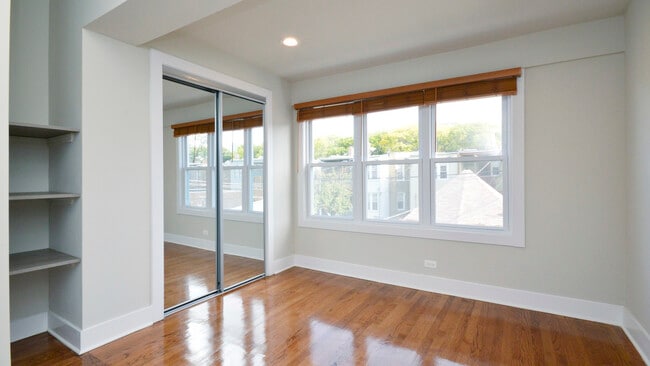 Photo - 6437 N Wayne Ave