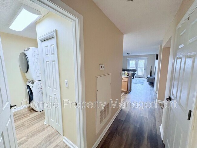 Photo - 1621 Harts Ridge Dr