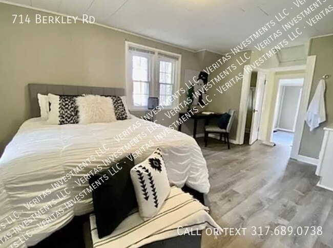 Photo - 714 Berkley Rd
