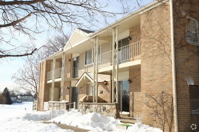 Lakeview Apartments