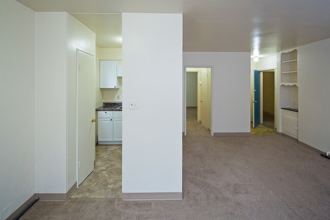 Photo - North Windsor Apartments